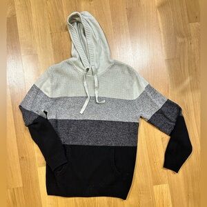 Men's Color Block Hoodie Sweater:Commerce brand. size Large